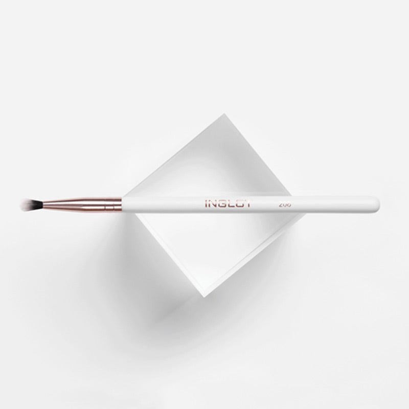 Inglot Feather Luxe Detailer Blending Brush 208